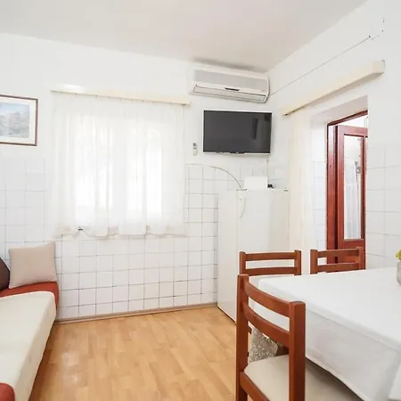 With A Parking Space Gradac, Makarska - 21758 Apartment Gradac (Split-Dalmatia)